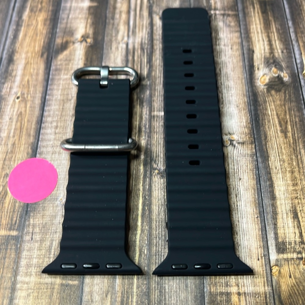 5for$10 Ribbed Black 38mm/40mm M/L Adjustable
Apple Watch Bands NWOT